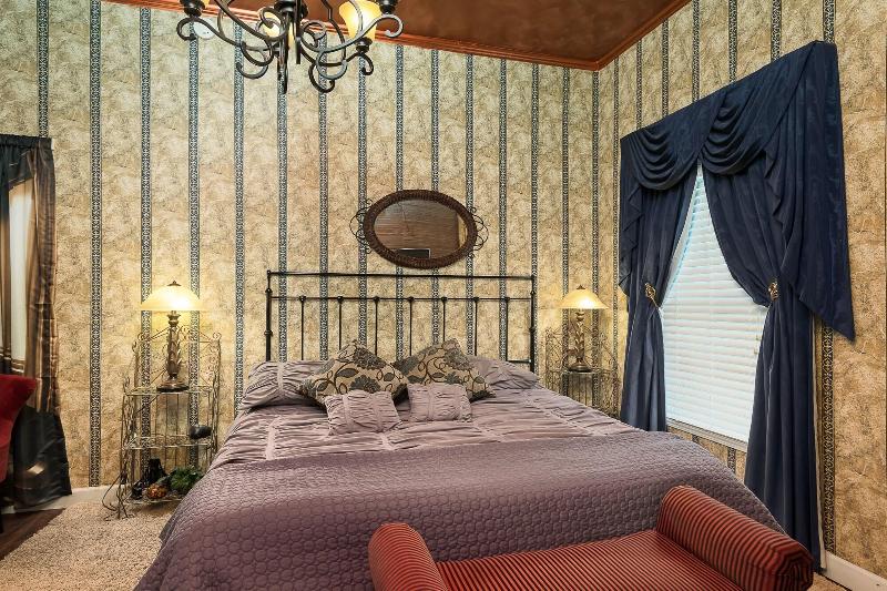 Montgomery Inn Bnb image