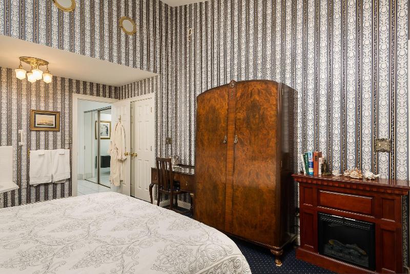 Montgomery Inn Bnb image