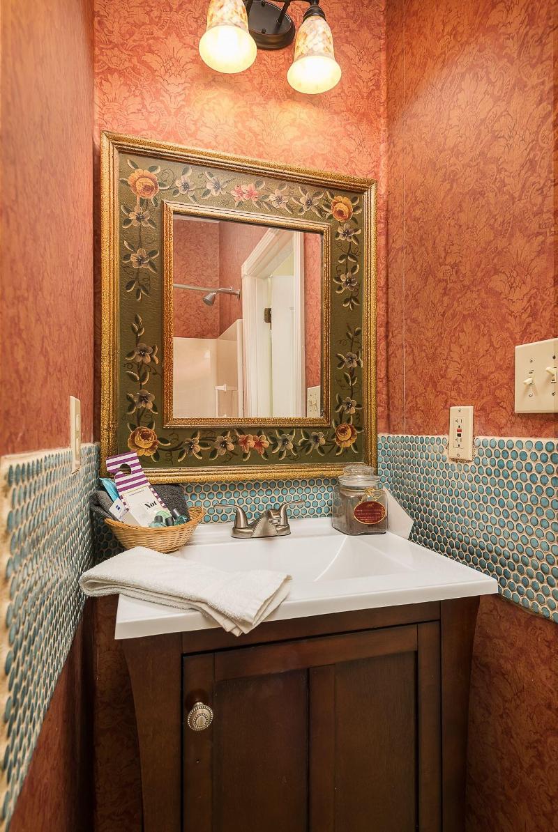 Montgomery Inn Bnb image