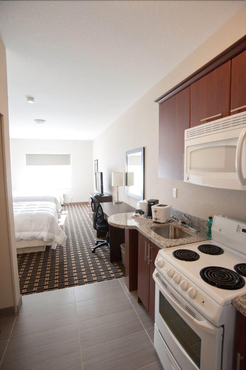 Western Star Inn & Suites Esterhazy image