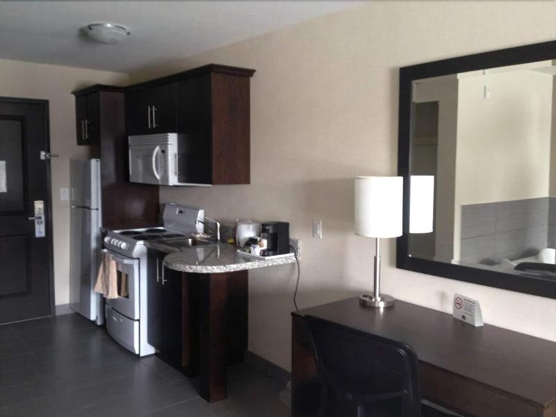 Western Star Inn & Suites Esterhazy image