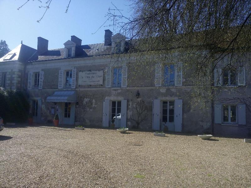Hostellerie Le Clos Du Cher — general view