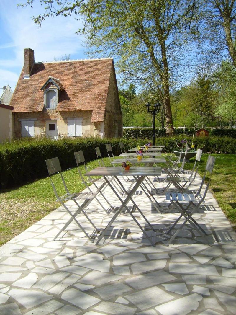 Hostellerie Le Clos Du Cher image