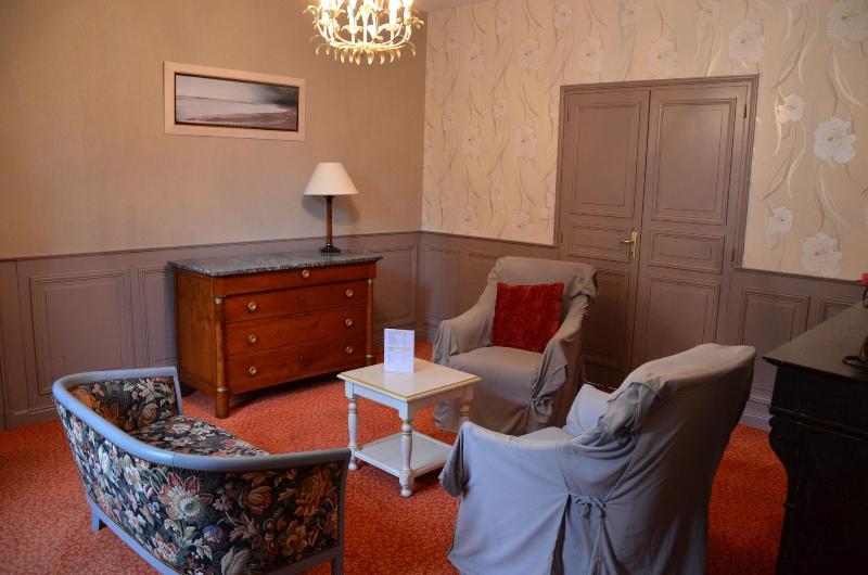Hostellerie Le Clos Du Cher image