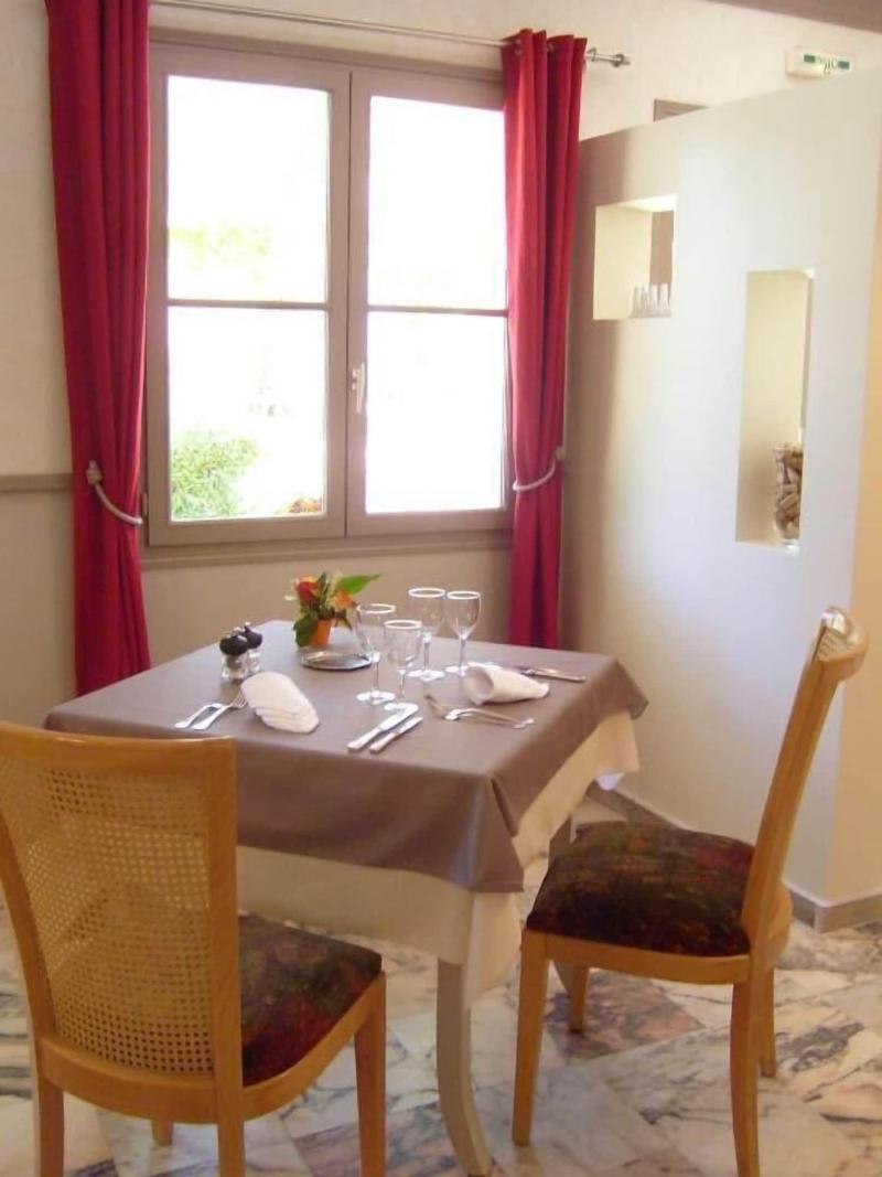 Hostellerie Le Clos Du Cher image