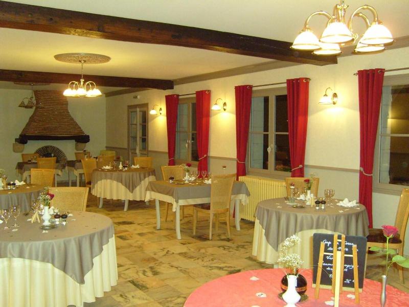 Hostellerie Le Clos Du Cher image