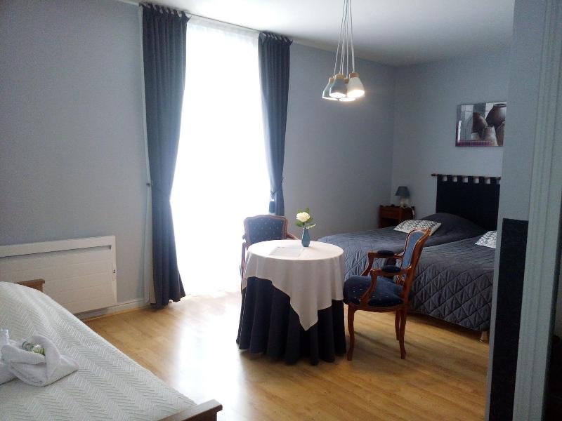 Hostellerie Le Clos Du Cher image