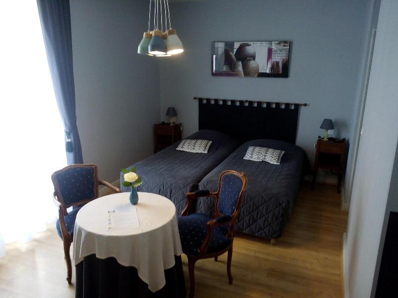 Hostellerie Le Clos Du Cher image
