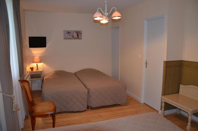 Hostellerie Le Clos Du Cher image