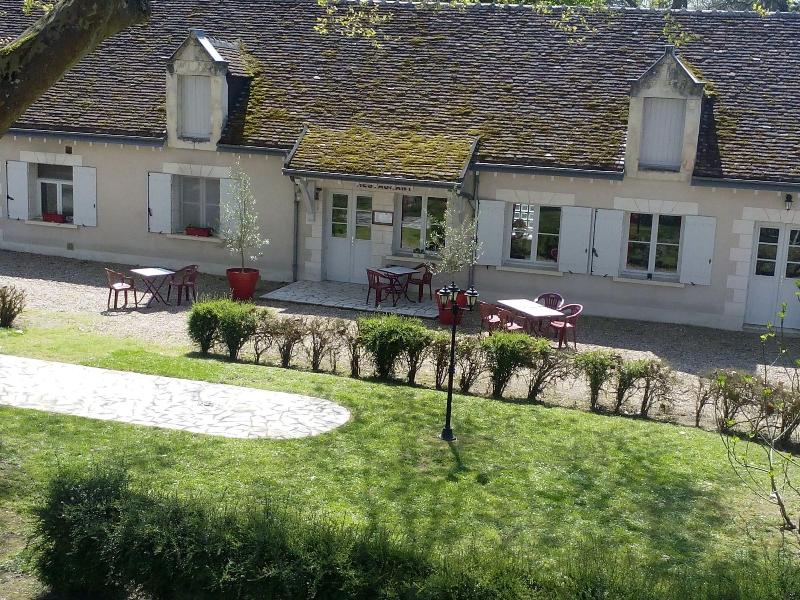 Hostellerie Le Clos Du Cher image