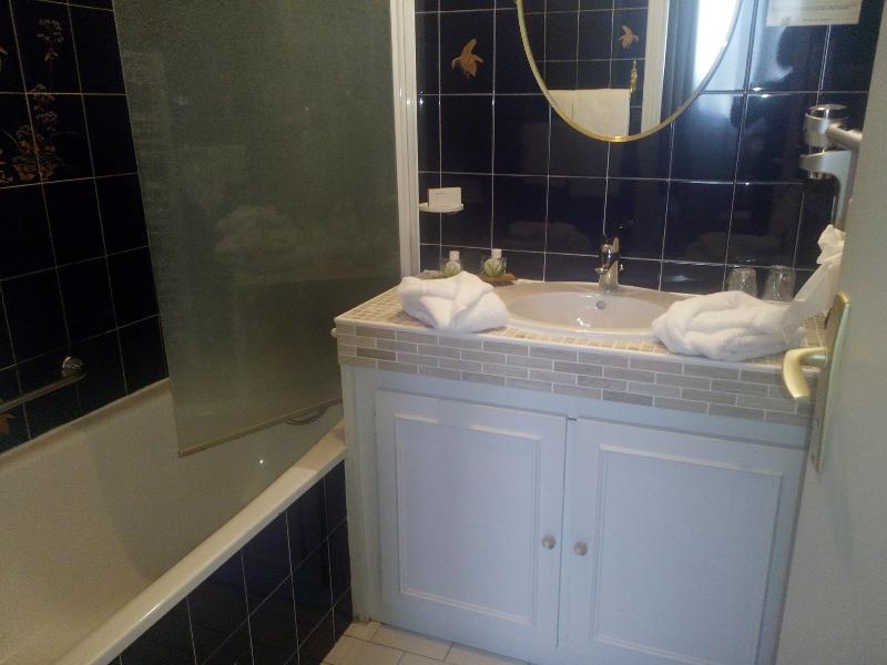 Hostellerie Le Clos Du Cher image