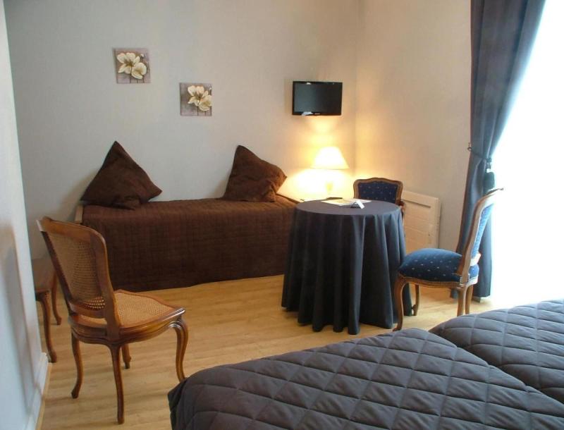 Hostellerie Le Clos Du Cher image