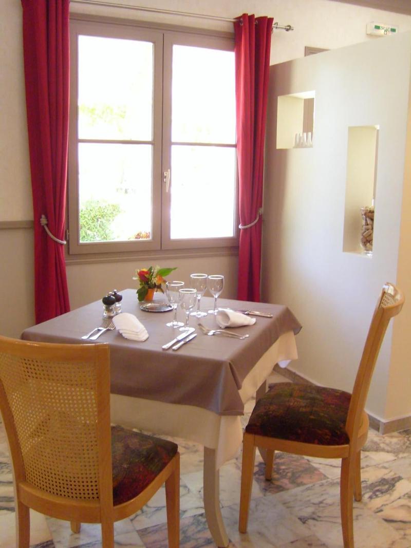 Hostellerie Le Clos Du Cher image
