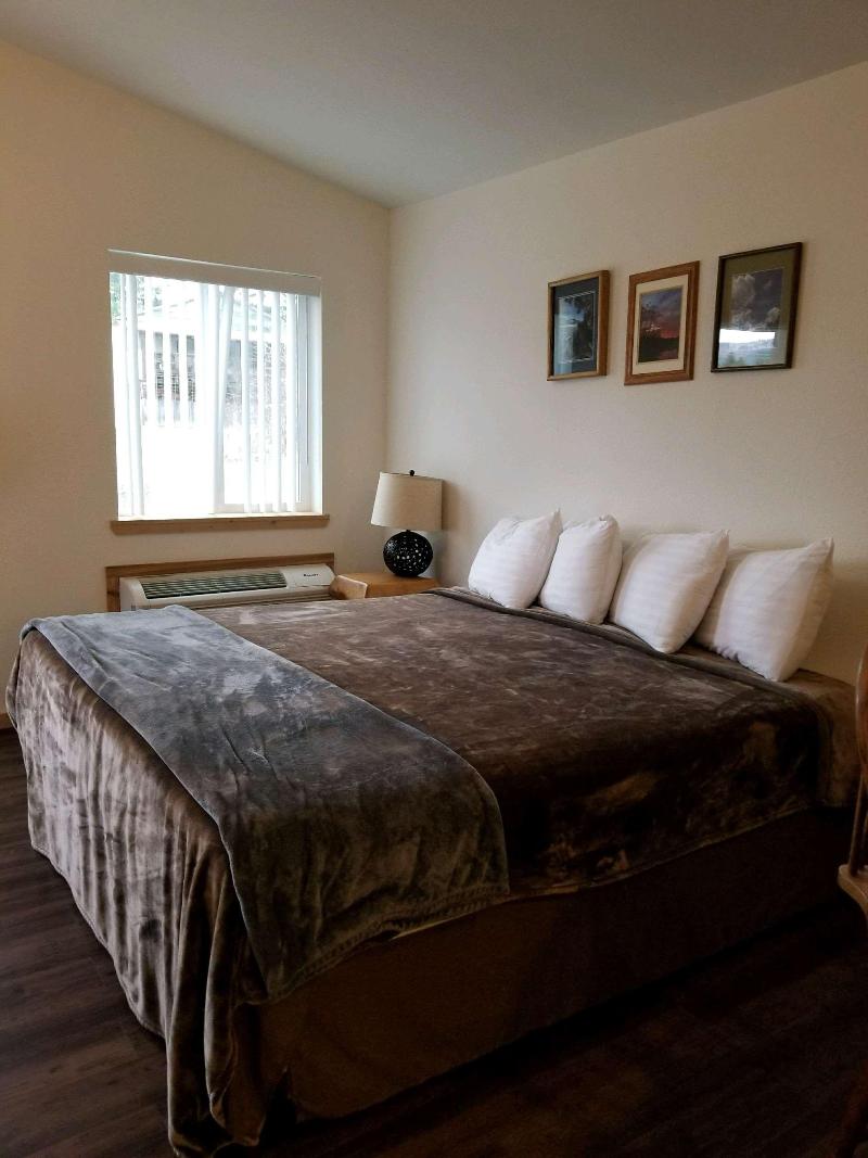 Moose Inn image 9