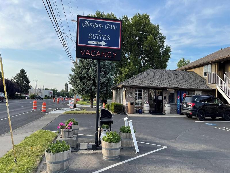 Morgan Inn And Suites image