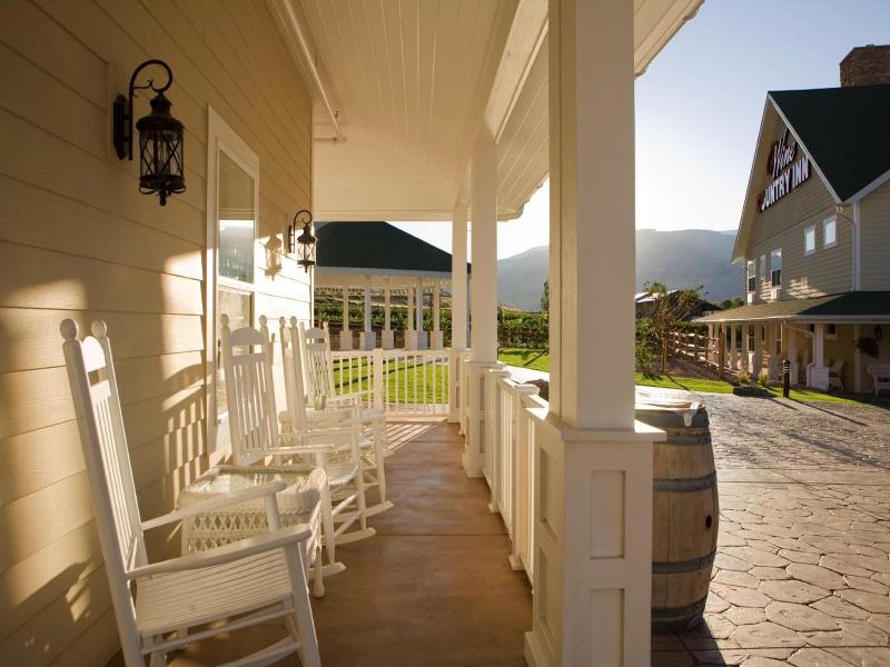 Wine Country Inn Palisade image