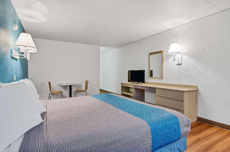 Motel 6 Big Springs, NE image 1