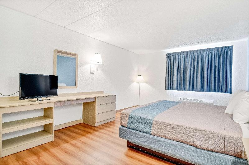 Motel 6 Big Springs, NE image