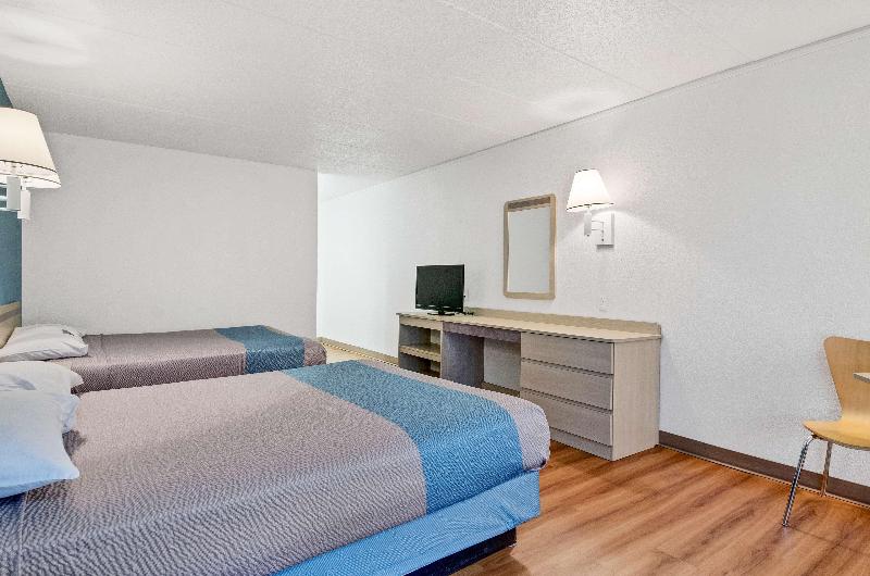 Motel 6 Big Springs, NE image