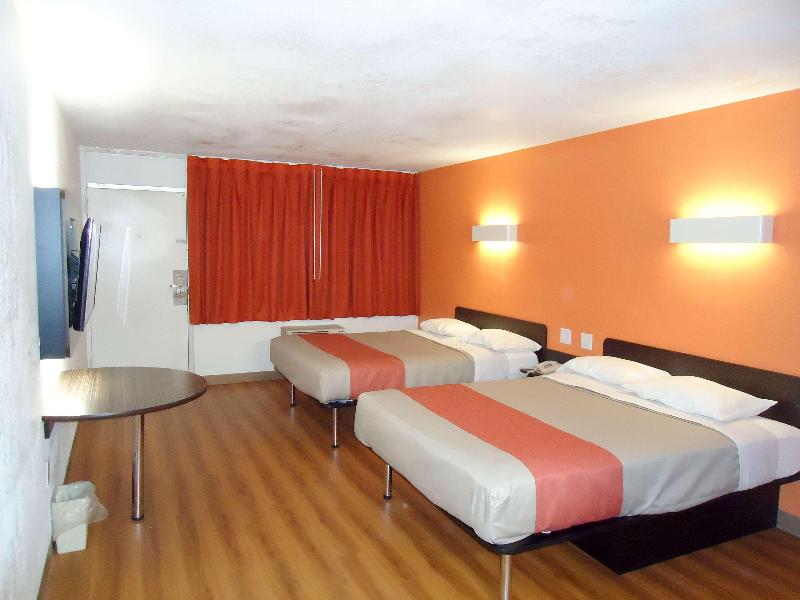 Motel 6 Connellys Springs, NC image