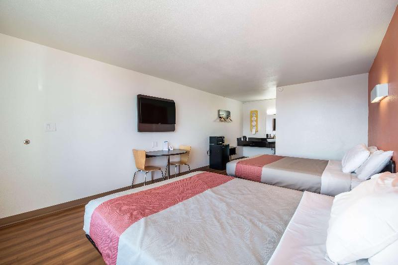 Motel 6 Connellys Springs, NC image