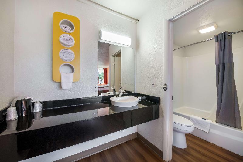 Motel 6 Connellys Springs, NC image