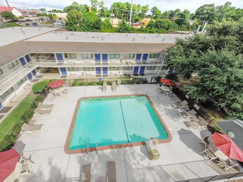Motel 6 Huntsville, TX image