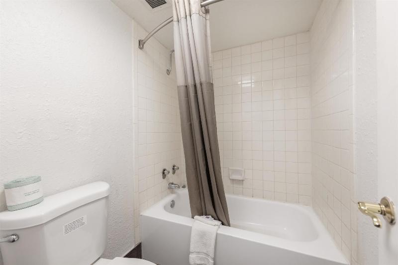 Motel 6 Knoxville, TN image