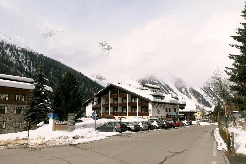 Hotel Alpina 2