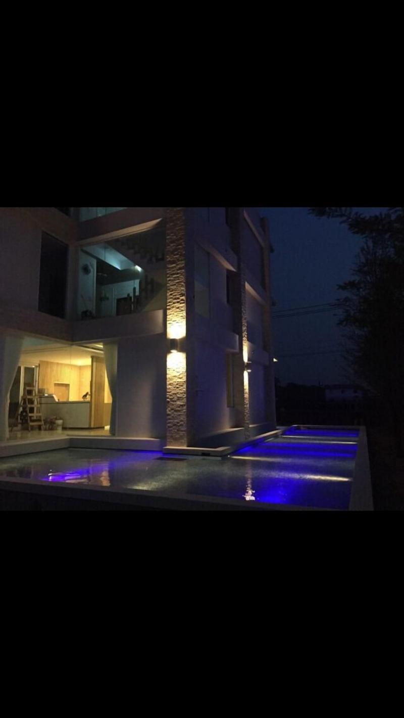 Xianel Vacation Chateau image