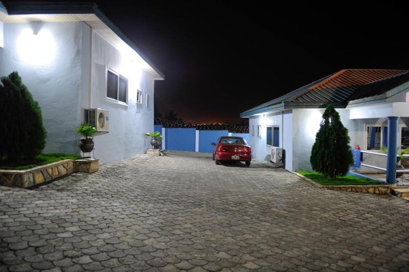 Mount Pleasant Inns & Apartment image