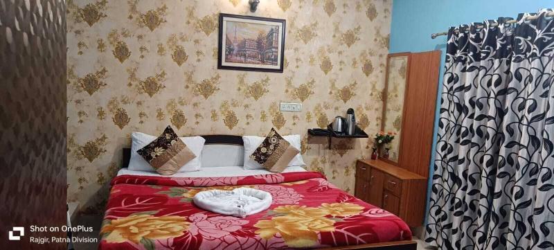 Hotel Anand Lok