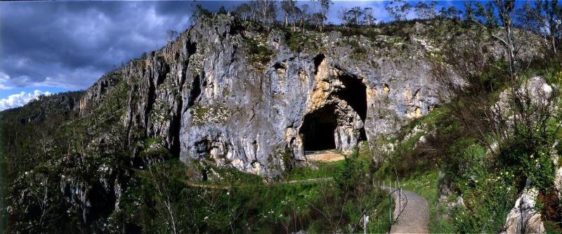 Yarrangobilly Caves House
