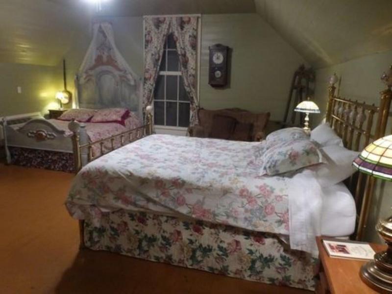 Mulberry Lavender Farm and B&B image