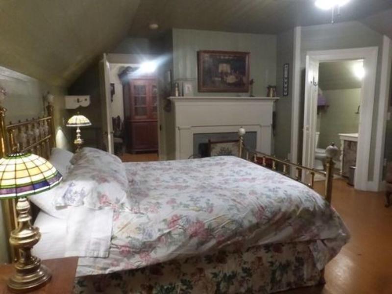 Mulberry Lavender Farm and B&B image