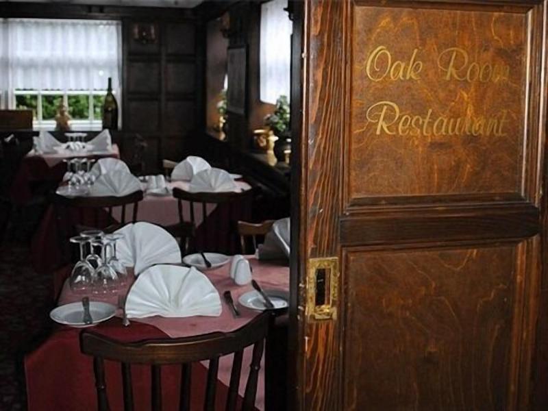 Ye Olde Red Lion image