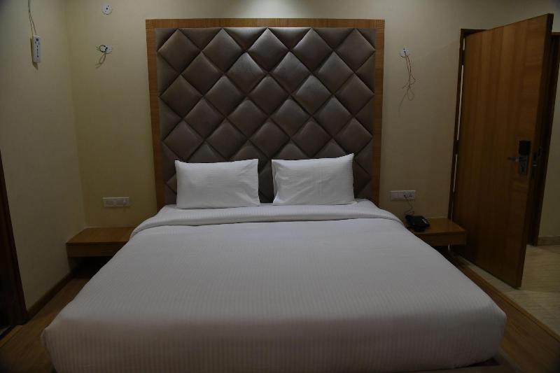 Hotel Avalon Inn 5