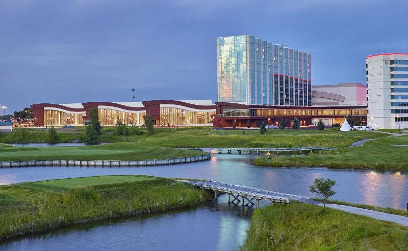 Mystic Lake Casino Hotel image