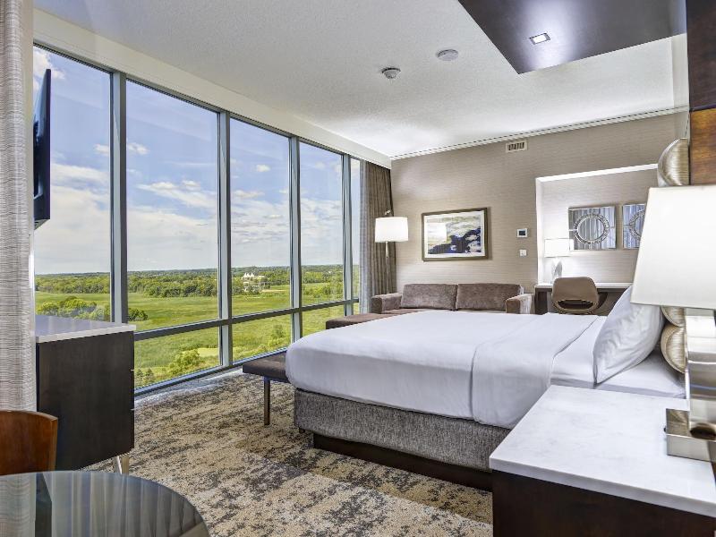Mystic Lake Casino Hotel image