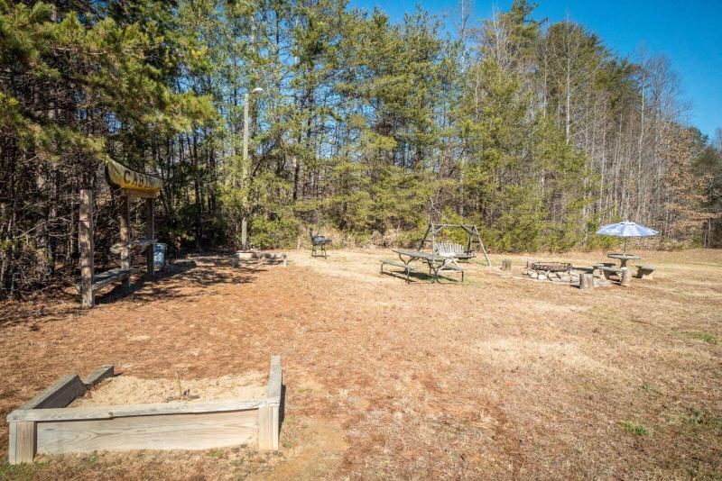 Nacoochee Valley Rentals image