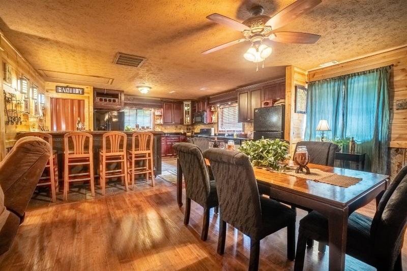 Nacoochee Valley Rentals image