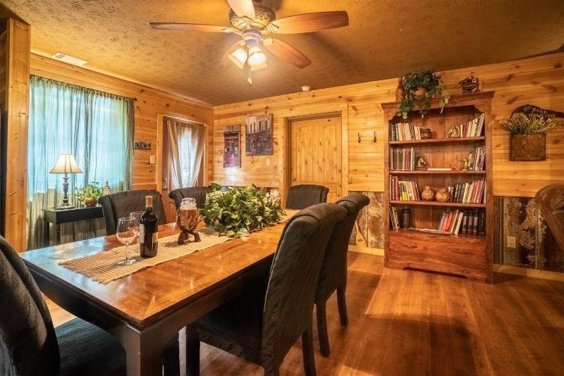 Nacoochee Valley Rentals image
