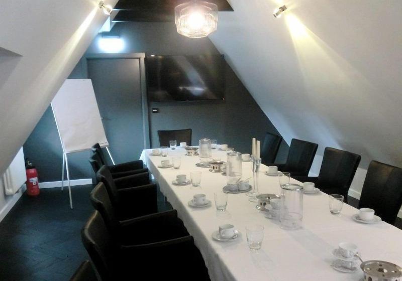 Hotel Blauer Fasan image