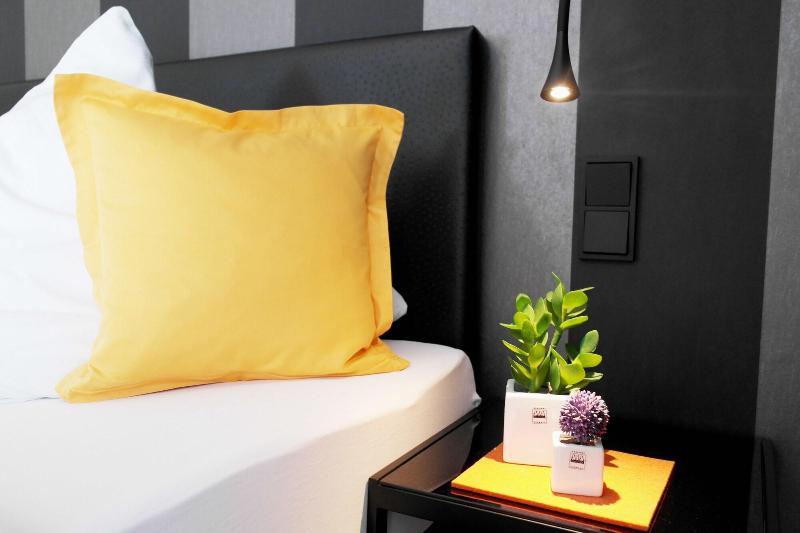 Hotel Blauer Fasan image