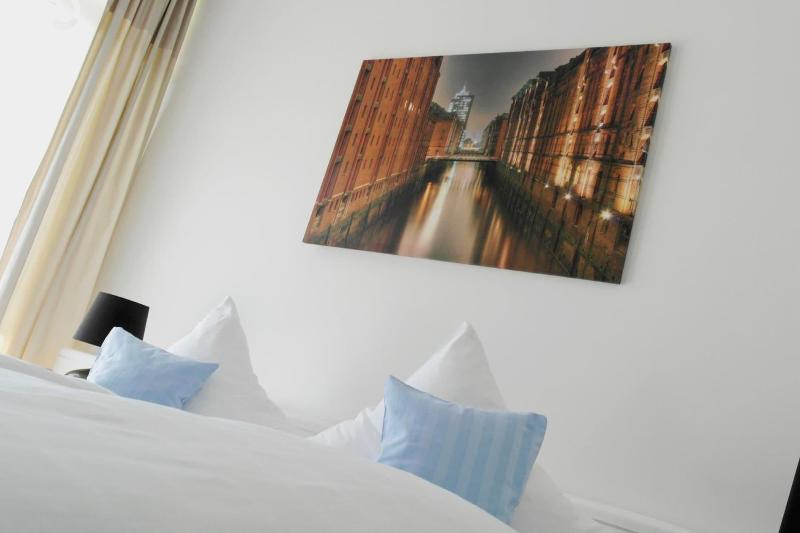 Hotel Blauer Fasan image