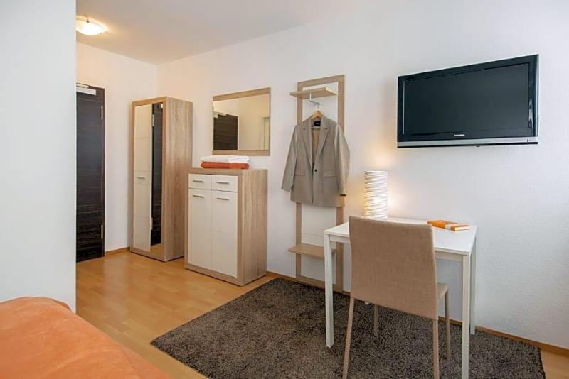 Hotel & Boarding House Schlosserwirt image