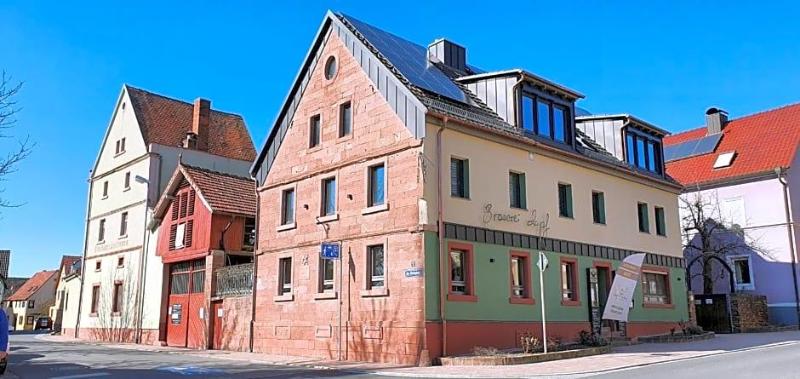 Zur Alten Brauerei Zapf image