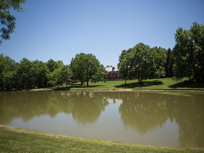 New Harmony Inn Resort And Conference Center