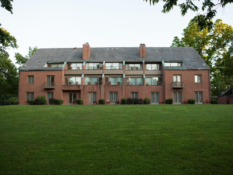 New Harmony Inn Resort And Conference Center