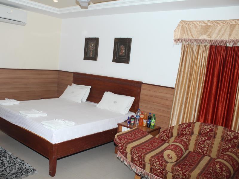 Hotel Chitra Park image